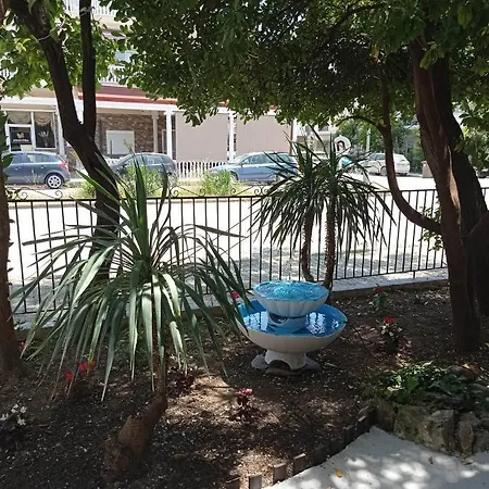 Sunrise1 Apartament *